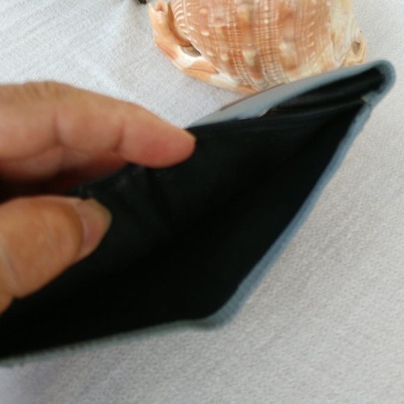 🔥🔥Evian Collection Leather Tri Fold Wallet - Picture 5 of 8